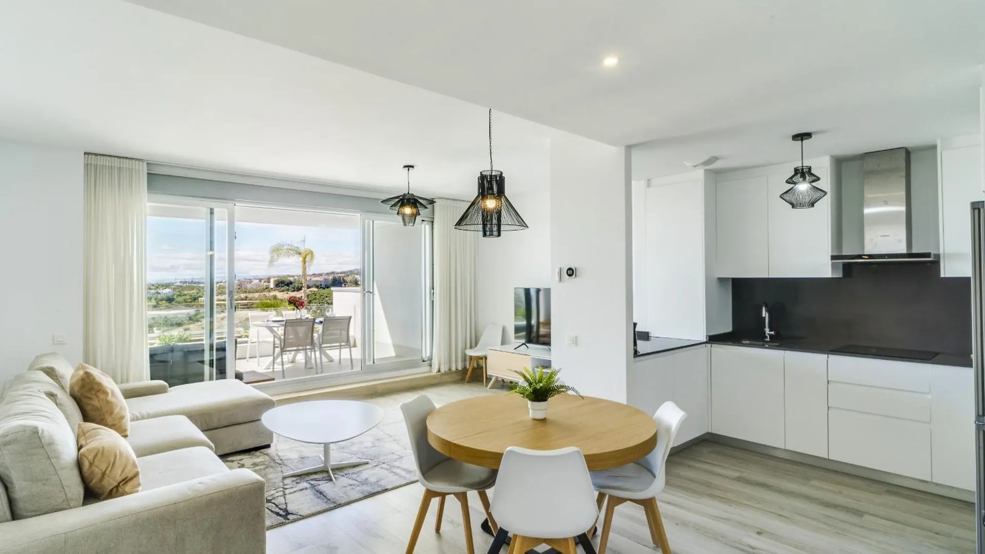 Oceana Views - 2 Bedroom Apartment 에스테포나 스페인