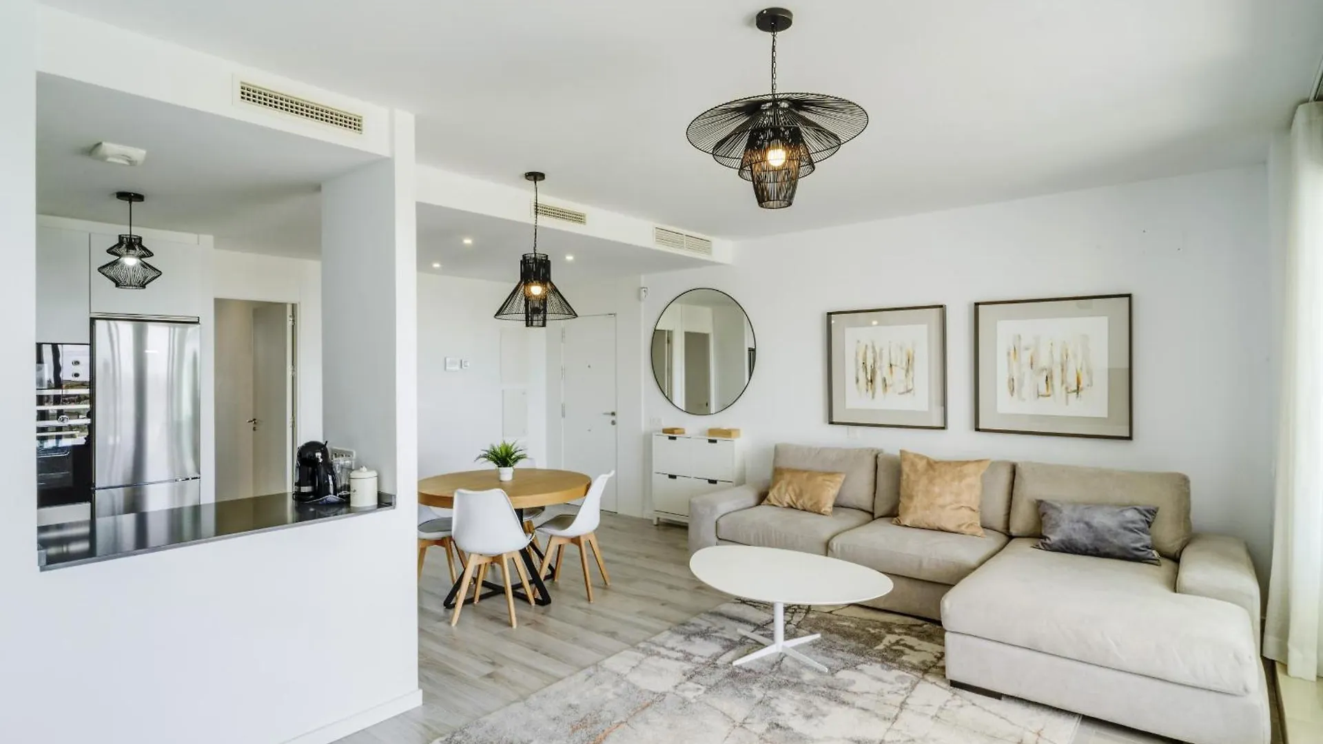 Oceana Views - 2 Bedroom Apartment 에스테포나 0*,